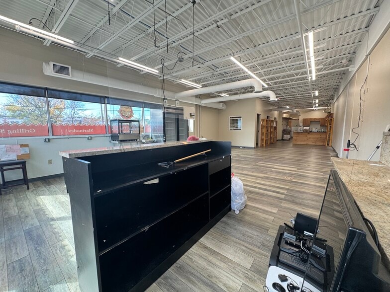 More Photos Of 132 Mendon Rd, Cumberland Storefront Retail Office For Lease