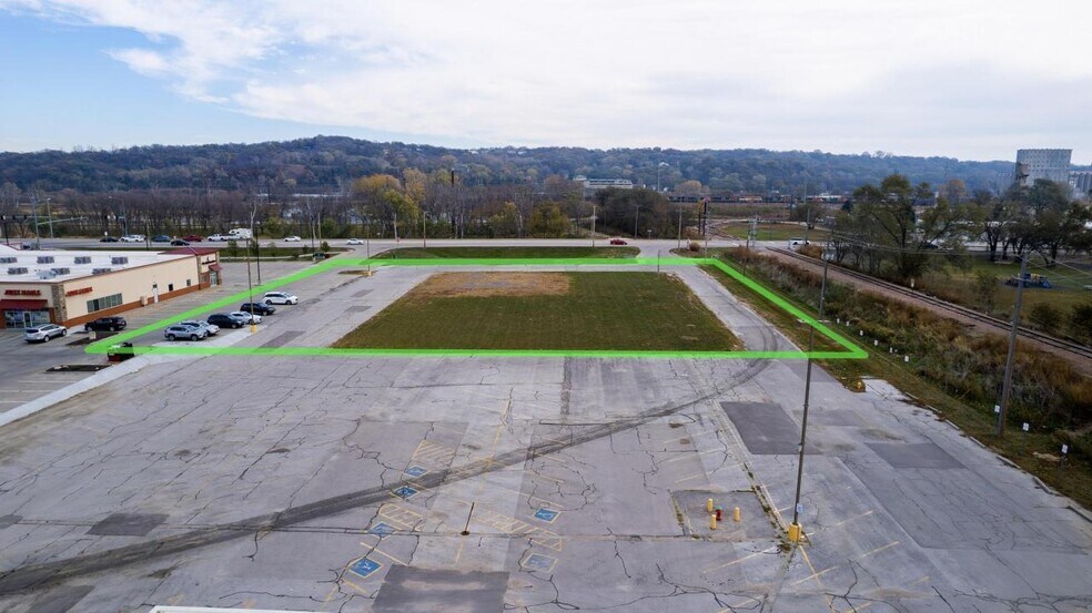 More Photos Of 1702 N 16th St, Council Bluffs Land For Sale