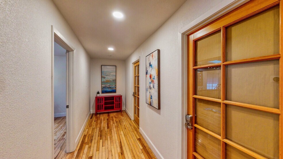 More Photos Of 3889 S Eastern Ave, Las Vegas Office For Sale