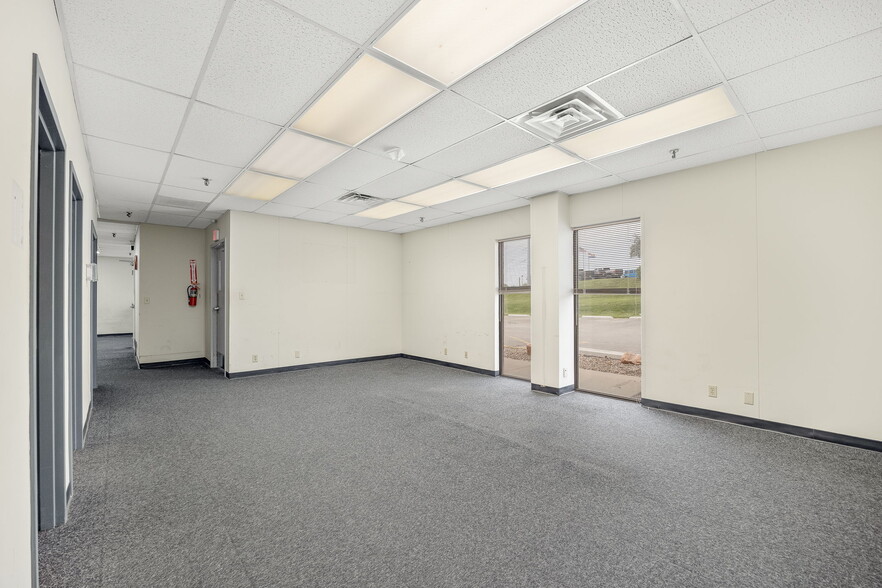 More Photos Of 4811 Easton Rd, Saint Joseph Industrial For Lease