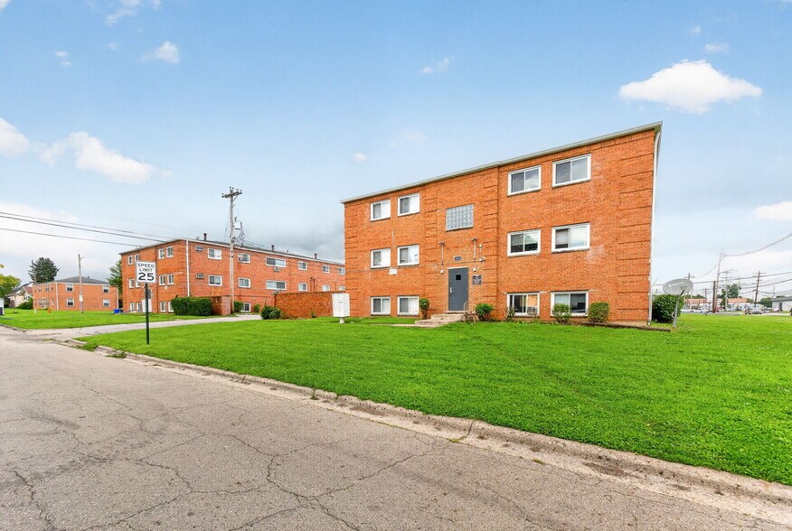 More Photos Of 3656 Seabrook Ave, Columbus Apartments For Sale