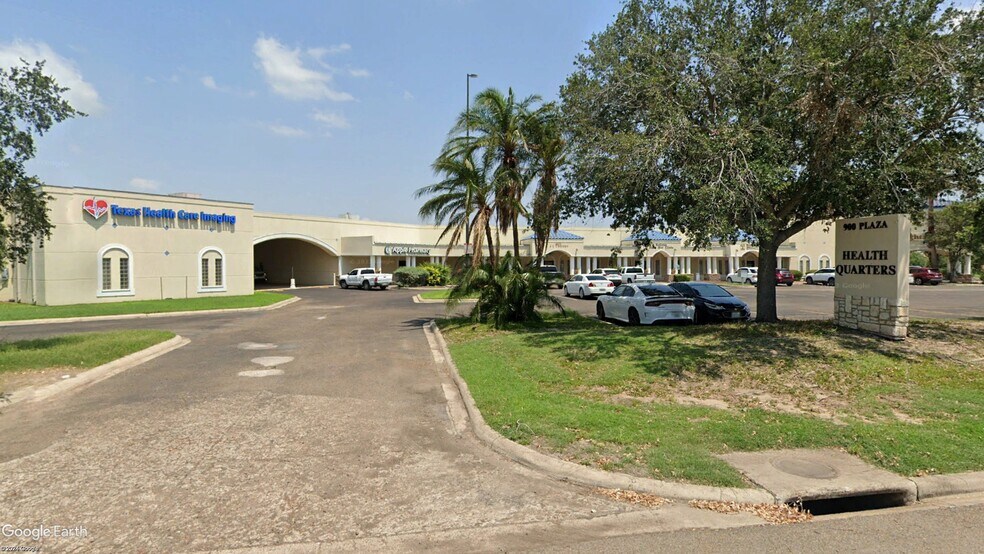 More Photos Of 909 Business Park Dr, Mission Office For Lease