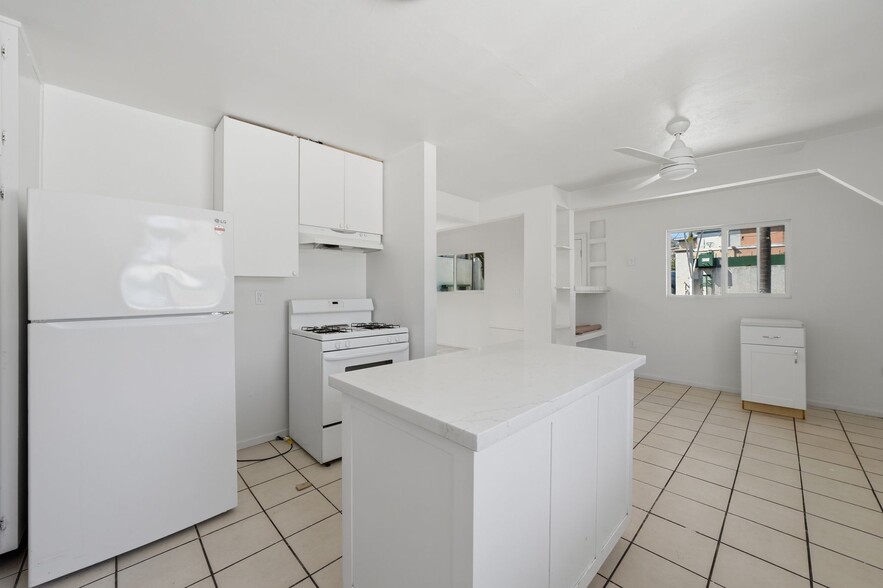 More Photos Of 3153-55 G St, San Diego Apartments For Sale