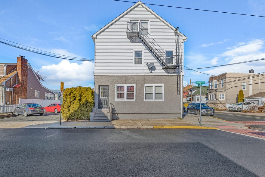 More Photos Of 781 2nd St, Secaucus Flex For Sale