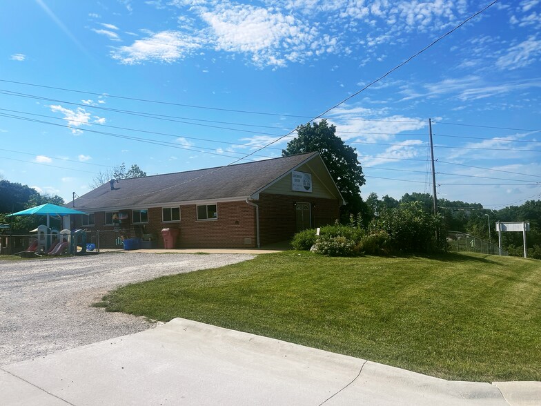 More Photos Of 3774 Hess Rd, House Springs Storefront Retail Office For Lease