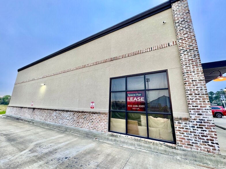 More Photos Of 1395 Northpark Dr, Kingwood Freestanding For Lease