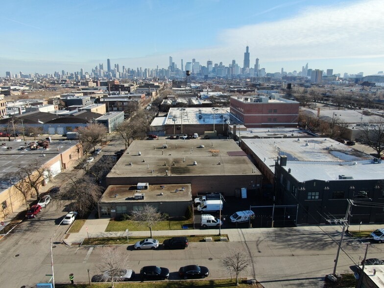 Primary Photo Of 263 N Oakley Blvd, Chicago Warehouse For Sale