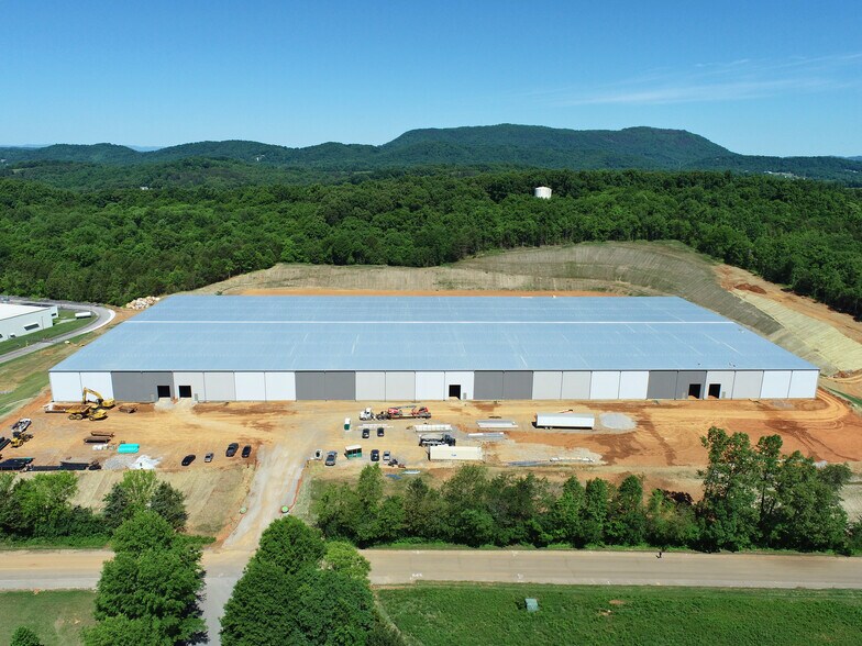 More Photos Of 2137 Holston Bend Dr, Mascot Distribution For Lease