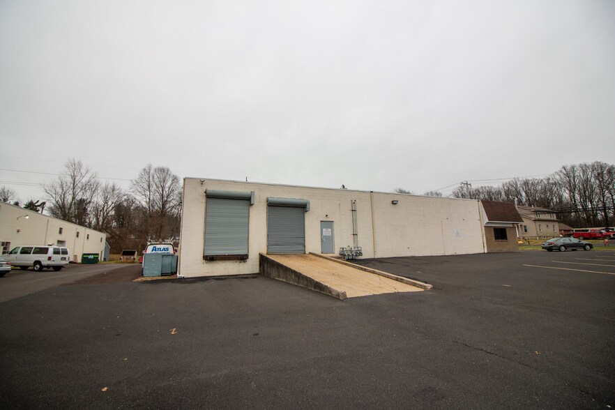 More Photos Of 1615 Bustleton Pike, Feasterville Trevose Warehouse For Lease