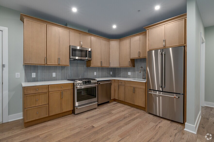 More Photos Of 106-108 Montgomery St, Bloomfield Apartments For Sale