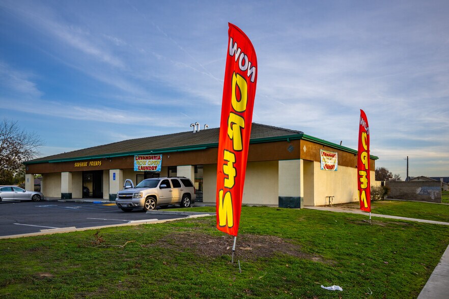 More Photos Of , Hanford General Retail For Sale