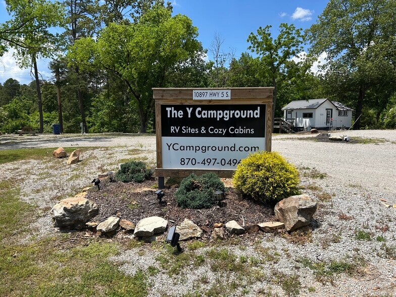 More Photos Of 10897 AR-5, Salesville Hotel For Sale