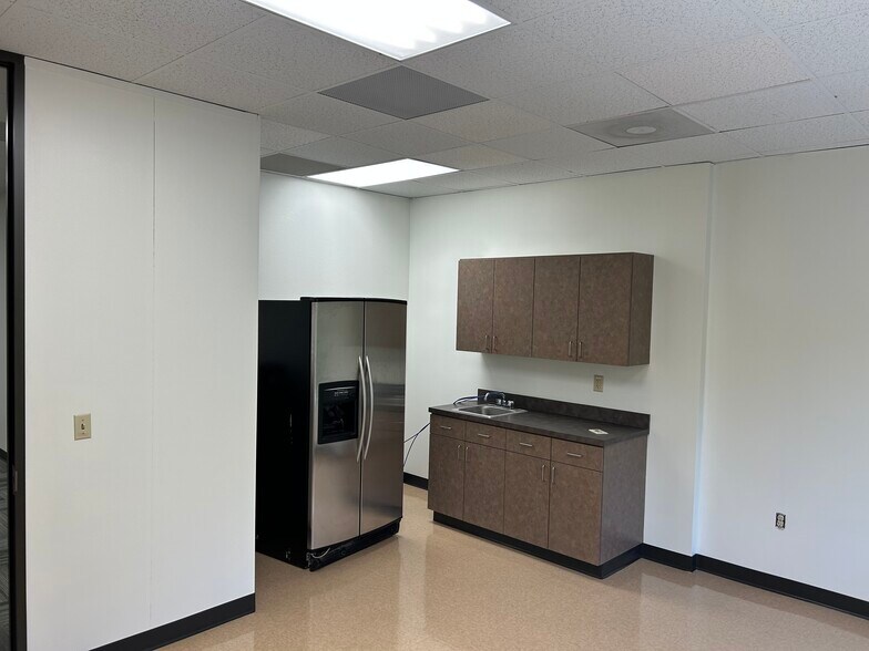More Photos Of 3109 Poplarwood Ct, Raleigh Office For Lease