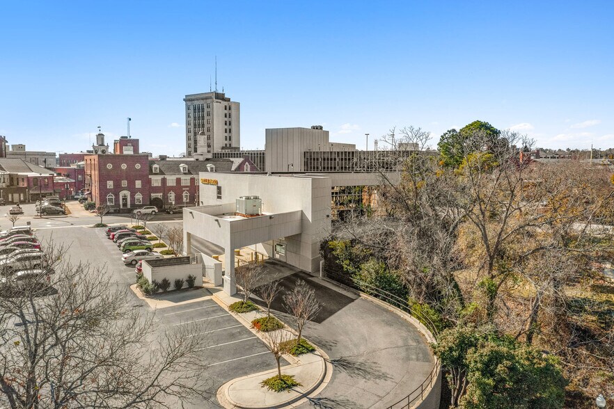 More Photos Of 200 Green St, Fayetteville Storefront Retail Office For Sale