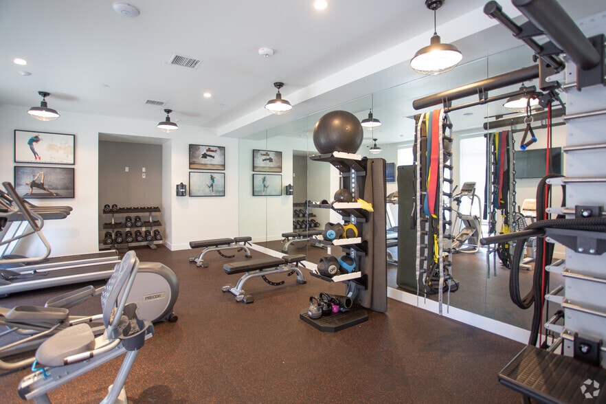 More Photos Of 11405 Chandler Blvd, North Hollywood Apartments For Sale