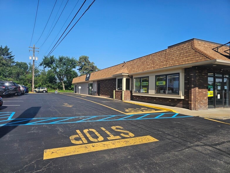 More Photos Of 3589 Brodhead Rd, Monaca General Retail For Sale