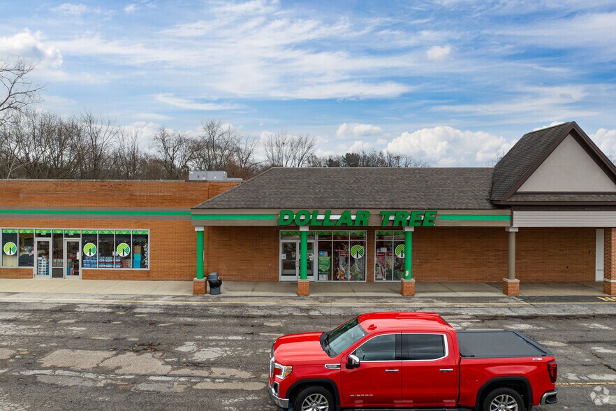 More Photos Of 200-260 N Main St, Rittman General Retail For Sale