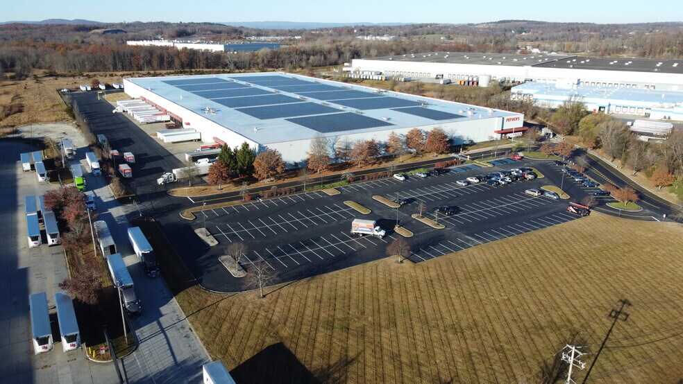 More Photos Of 29 Elizabeth Dr, Chester Distribution For Lease