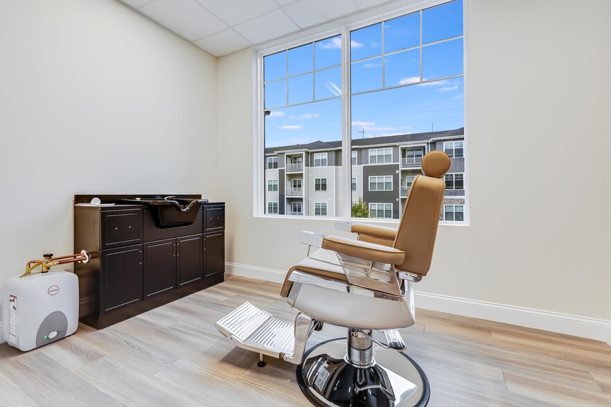 More Photos Of 1274 Osgood St, North Andover Office For Lease