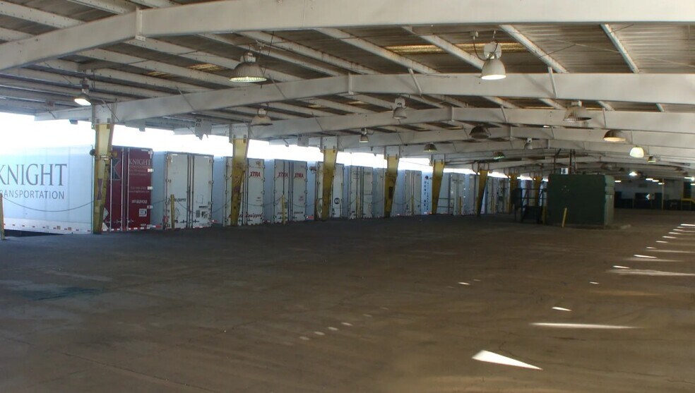 More Photos Of 830 S 25th Ave, Phoenix Truck Terminal For Lease