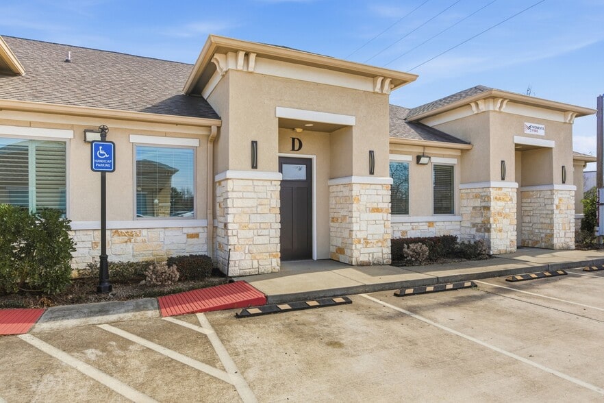 Primary Photo Of 11023 Northpointe Blvd, Tomball Medical For Lease