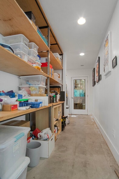 More Photos Of 4760 York Blvd, Los Angeles Office For Lease