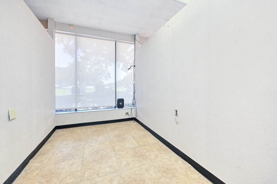 More Photos Of 5858 St Augustine Rd, Jacksonville Freestanding For Lease