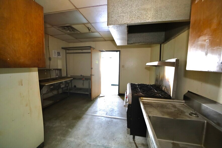 More Photos Of 970 E Humbolt St, Fort Worth Medical For Sale