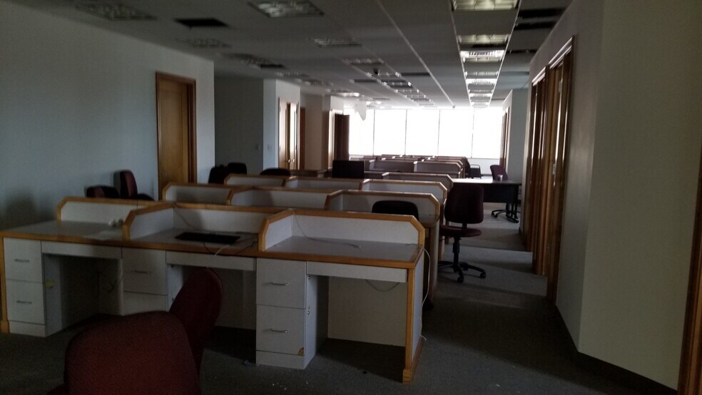 More Photos Of 189-10 Hillside Ave, Hollis Medical For Sale