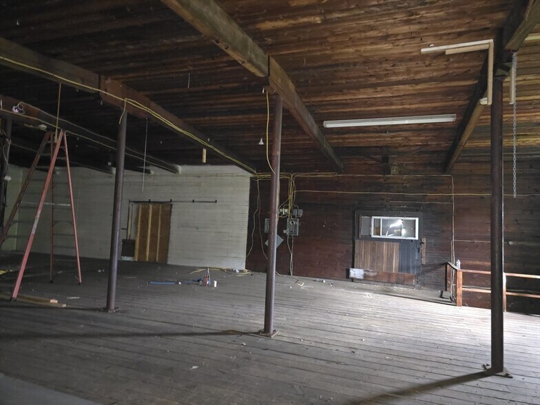More Photos Of 380-382 4th St, Fall River Warehouse For Sale