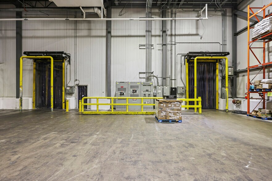 More Photos Of 5225 Investment Dr, Dallas Refrigeration Cold Storage For Lease