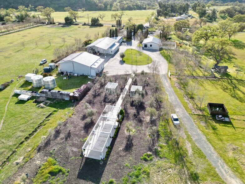 More Photos Of 1020 Penman Springs Rd, Paso Robles Winery Vineyard For Sale