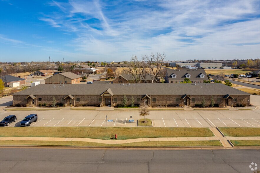 Primary Photo Of 1716 Signal Ridge Dr, Edmond Office For Sale