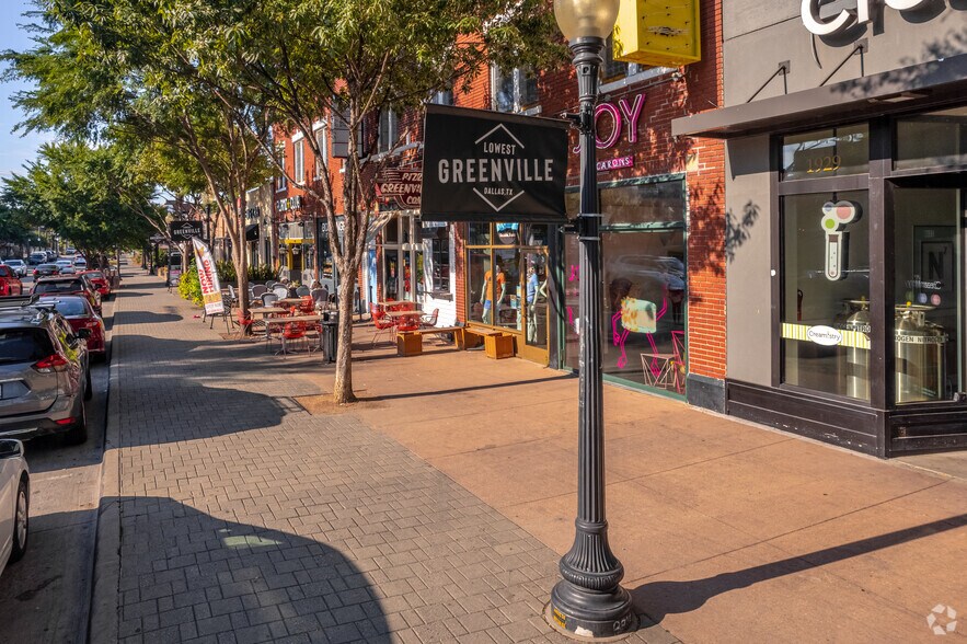 More Photos Of 4621 Ross Ave, Dallas Office For Lease