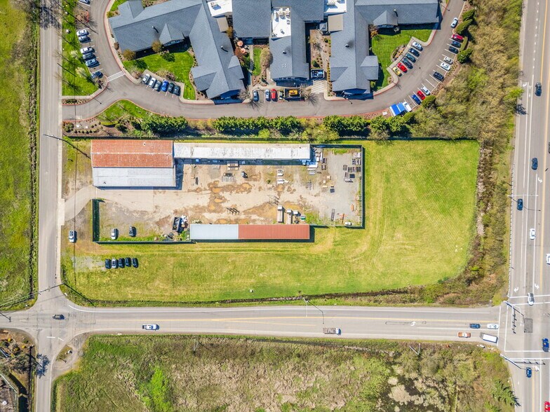 More Photos Of 3511 Boone Rd SE, Salem Distribution For Sale