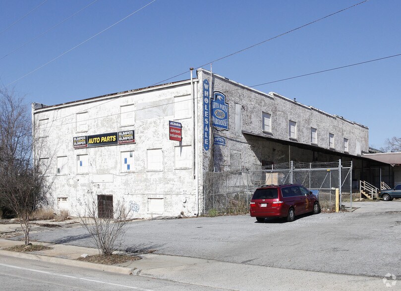 More Photos Of 515 Ralph David Abernathy Blvd SW, Atlanta Manufacturing For Lease