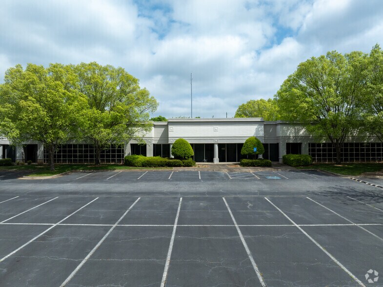 More Photos Of 13000 Deerfield Pky, Alpharetta Unknown For Lease