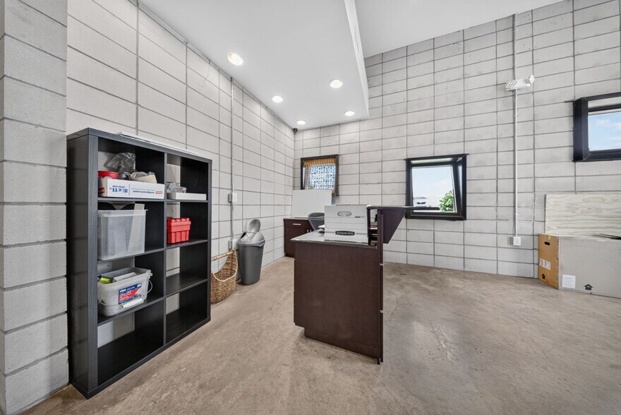 More Photos Of 3326 E 27th Pl S, Tulsa Office For Lease