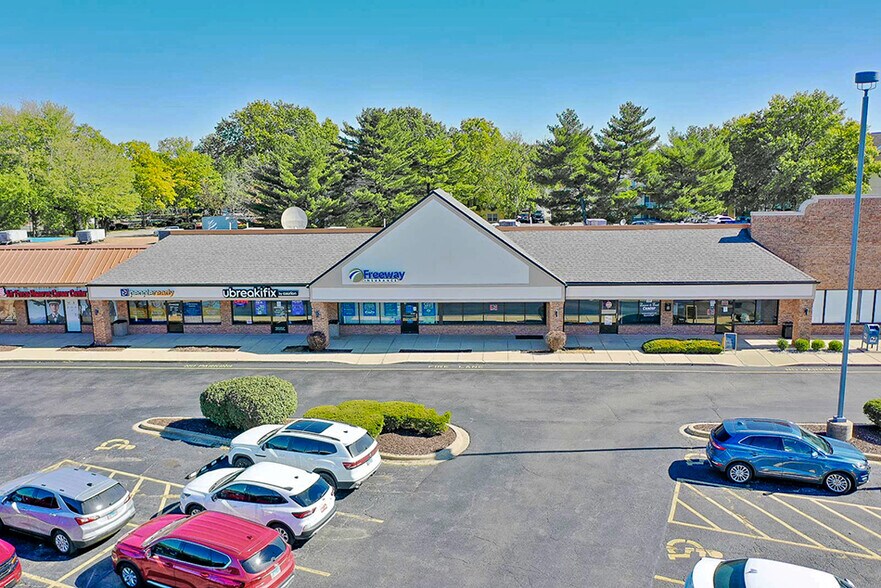 More Photos Of 4608-4660 N Illinois St, Fairview Heights Freestanding For Lease