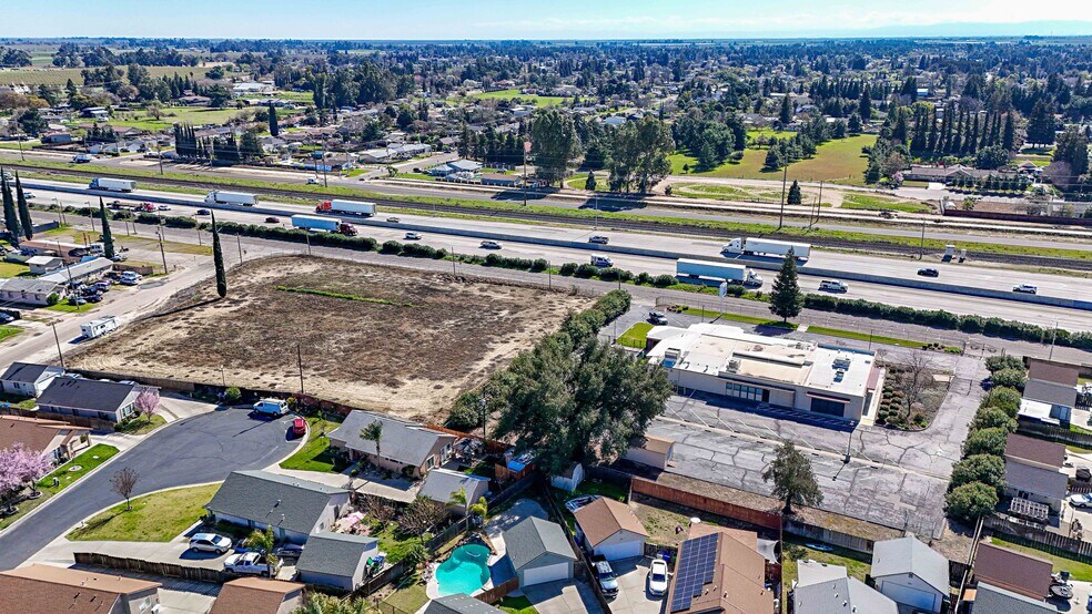 More Photos Of 971 E Broadway Ave, Atwater Office For Lease