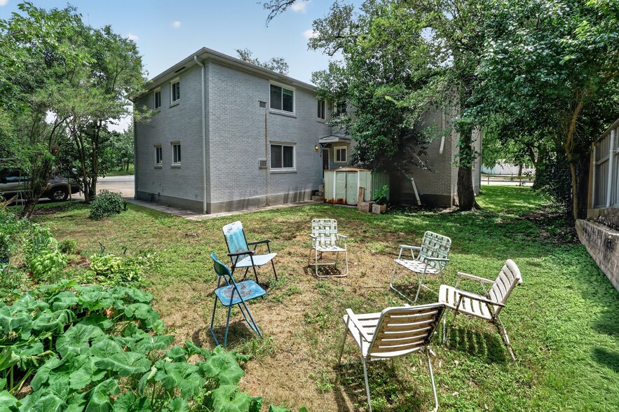 More Photos Of 1518 Parkway, Austin Multifamily For Sale