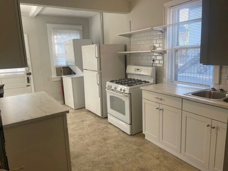 More Photos Of 162 Clark Pl, Memphis Apartments For Sale