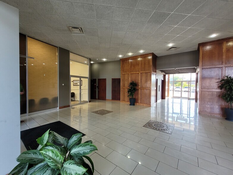 More Photos Of 4815 S Harvard Ave, Tulsa Office For Lease