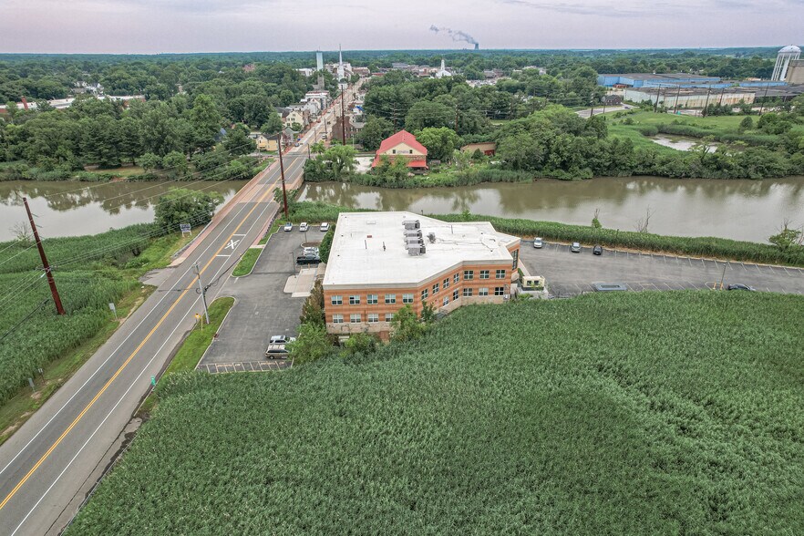 More Photos Of 5 Route 45, Mannington Medical For Lease