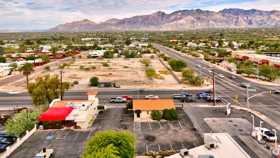 More Photos Of 3854 E Fort Lowell Rd, Tucson Freestanding For Sale
