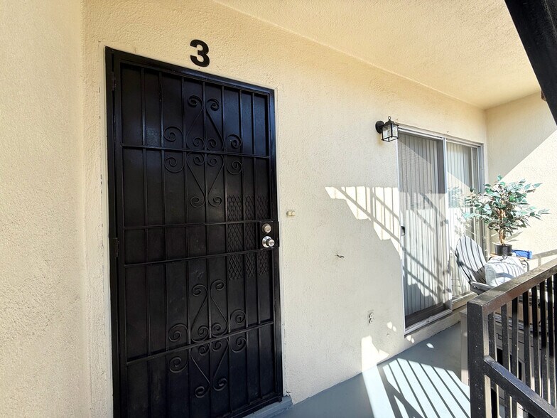 More Photos Of 413 N Market St, Inglewood Apartments For Sale
