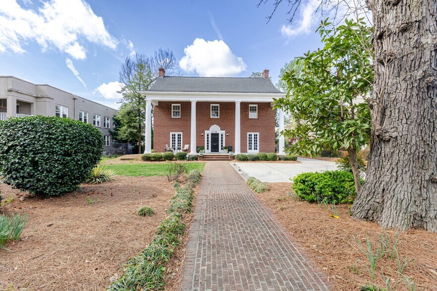 More Photos Of 2036 E 7th St, Charlotte Loft Creative Space For Sale