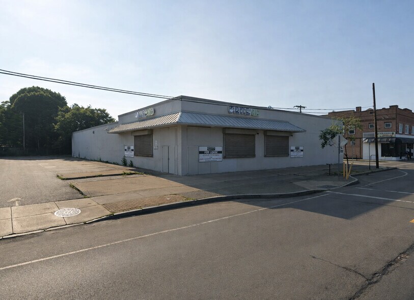 More Photos Of 994 Clinton Ave S, Rochester Drugstore For Lease
