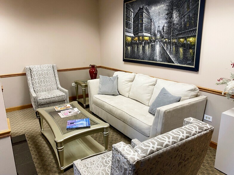 More Photos Of 20635 Abbey Woods Ct N, Frankfort Loft Creative Space For Lease