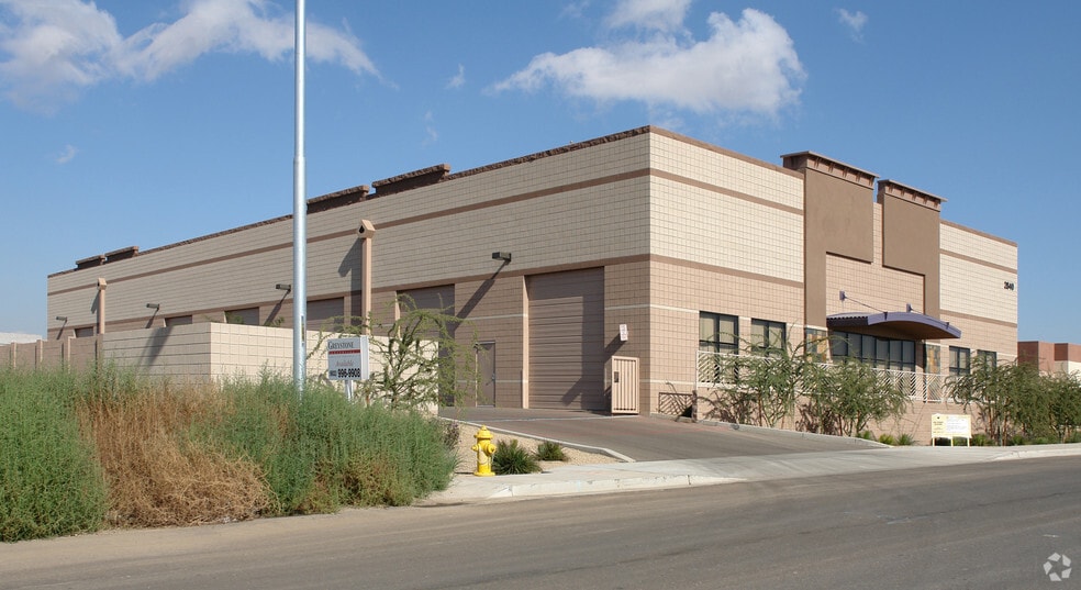 More Photos Of 2840 E Mohawk Ln, Phoenix Manufacturing For Sale